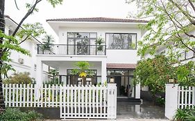 DELUXE VILLA 2 có 5 phòng ngủ trung tâm tp